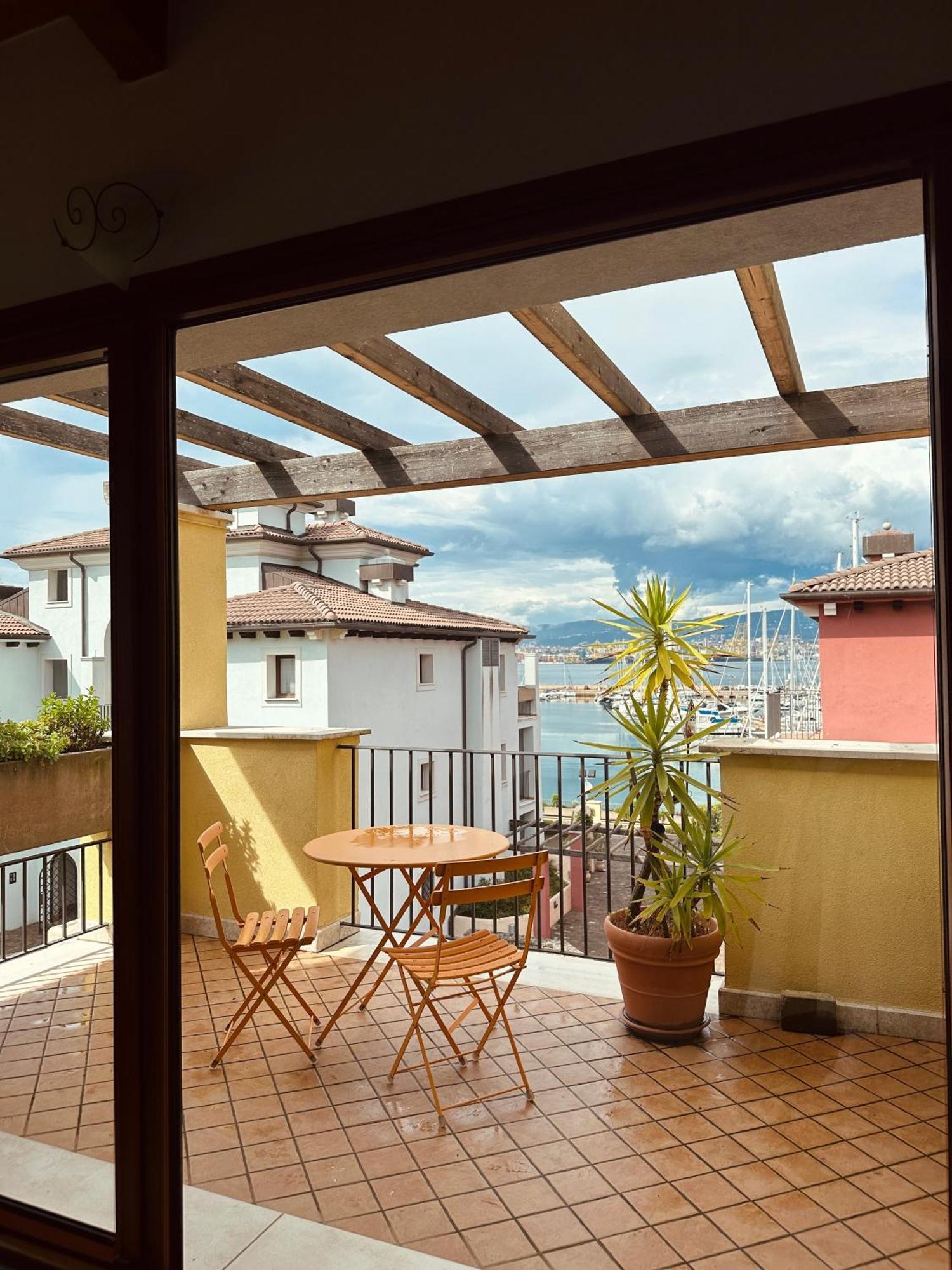 Apartment Claudia Múggia Εξωτερικό φωτογραφία