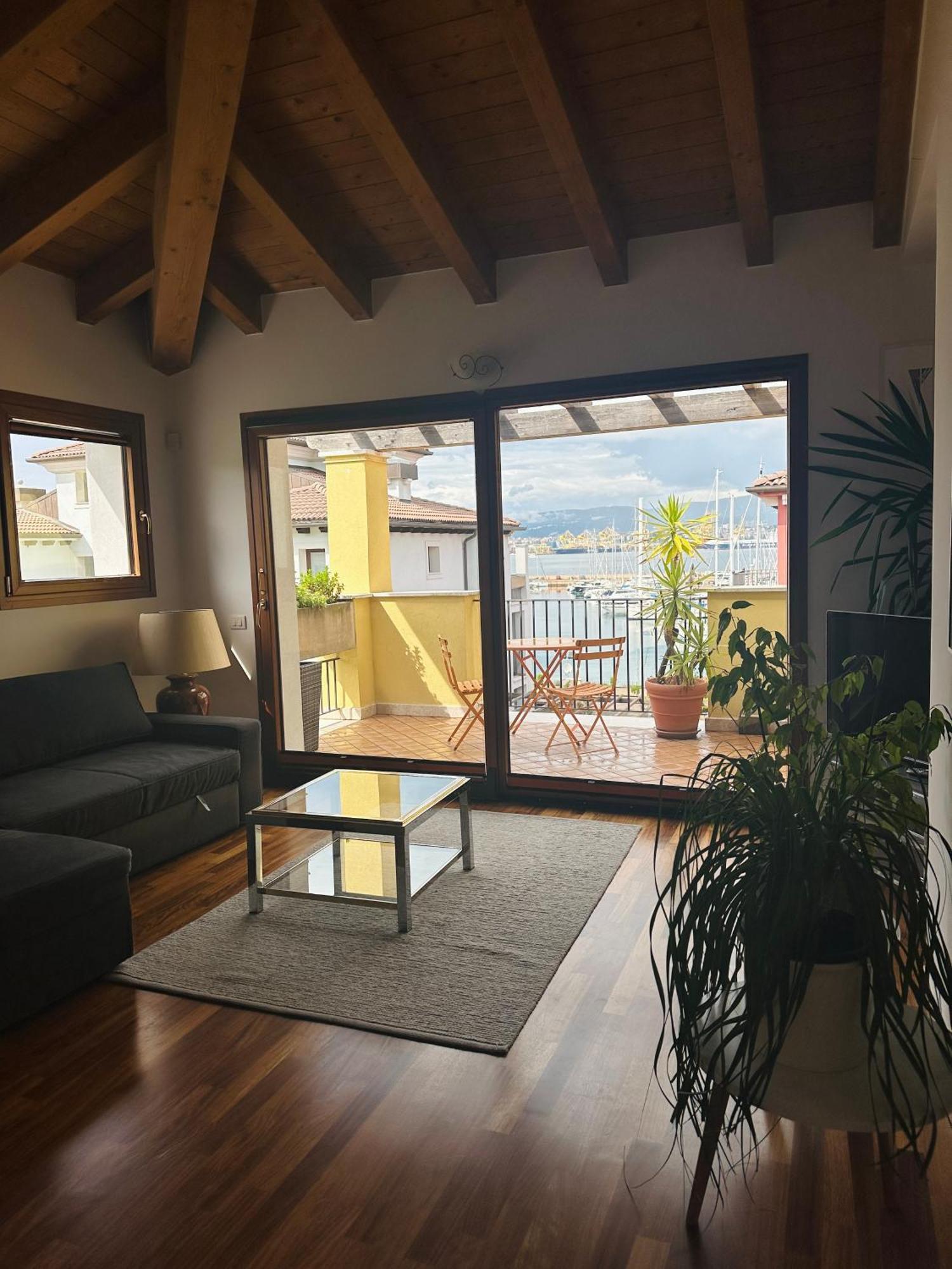 Apartment Claudia Múggia Εξωτερικό φωτογραφία