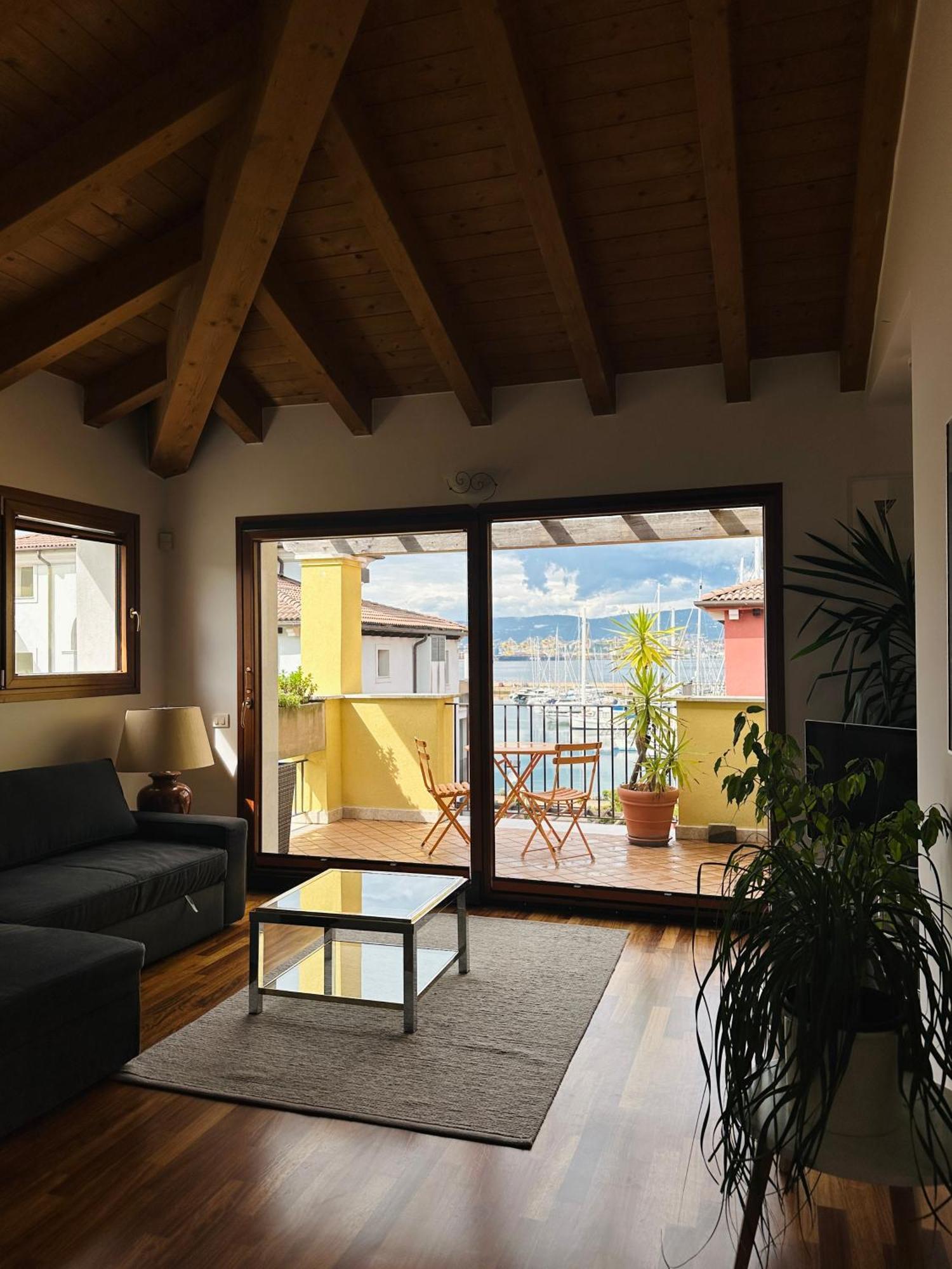 Apartment Claudia Múggia Εξωτερικό φωτογραφία